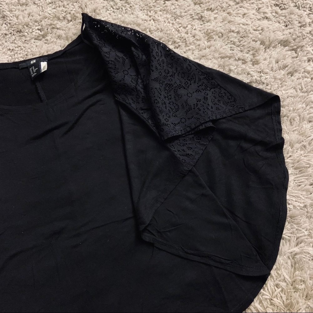 H&M Circle Shirt